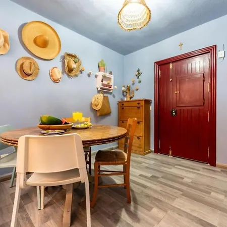 Ct 179 - Faro's Casa Evita - Old Town * אסטפונה